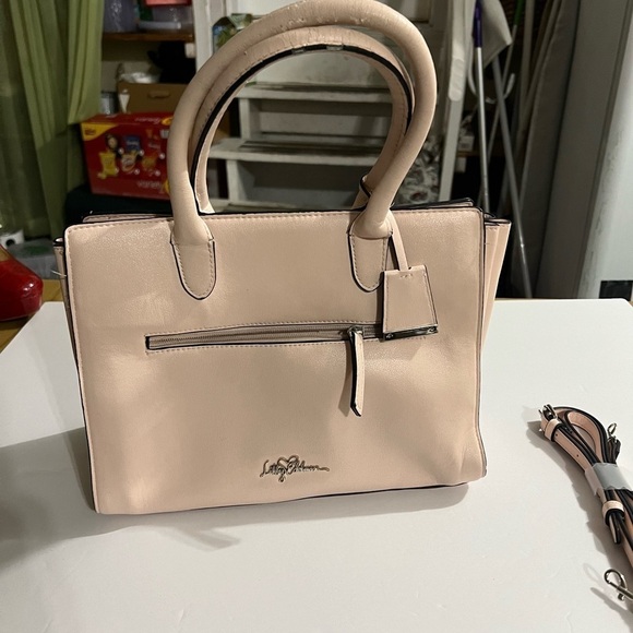 Libby Edelman Purse – Crossbody, Tote, Shoulder Bag, & Satchel Style - Picture 4 of 8